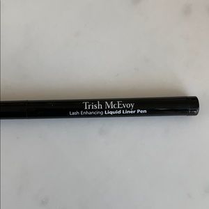 Trish McEvoy Lash Enhancing Liquid Liner Pen
